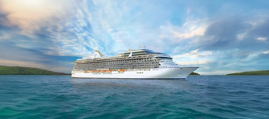 14D13N SINGAPORE Greenland Expedition to the edge of the Ice Sheet SINGAPORE (QUANTUM OF THE SEAS)