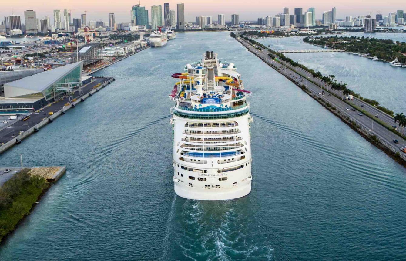 4D3N SINGAPORE / PHUKET / SINGAPORE (GENTING DREAM)