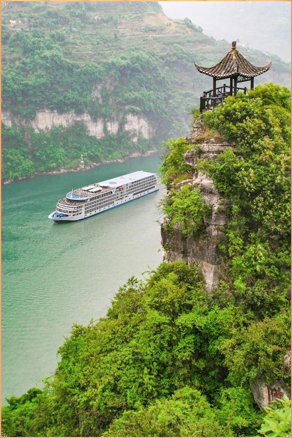 （英语导游）7天6晚 长江静谧之旅：重庆 | 武隆 | 三峡 | 武汉（世纪游轮）