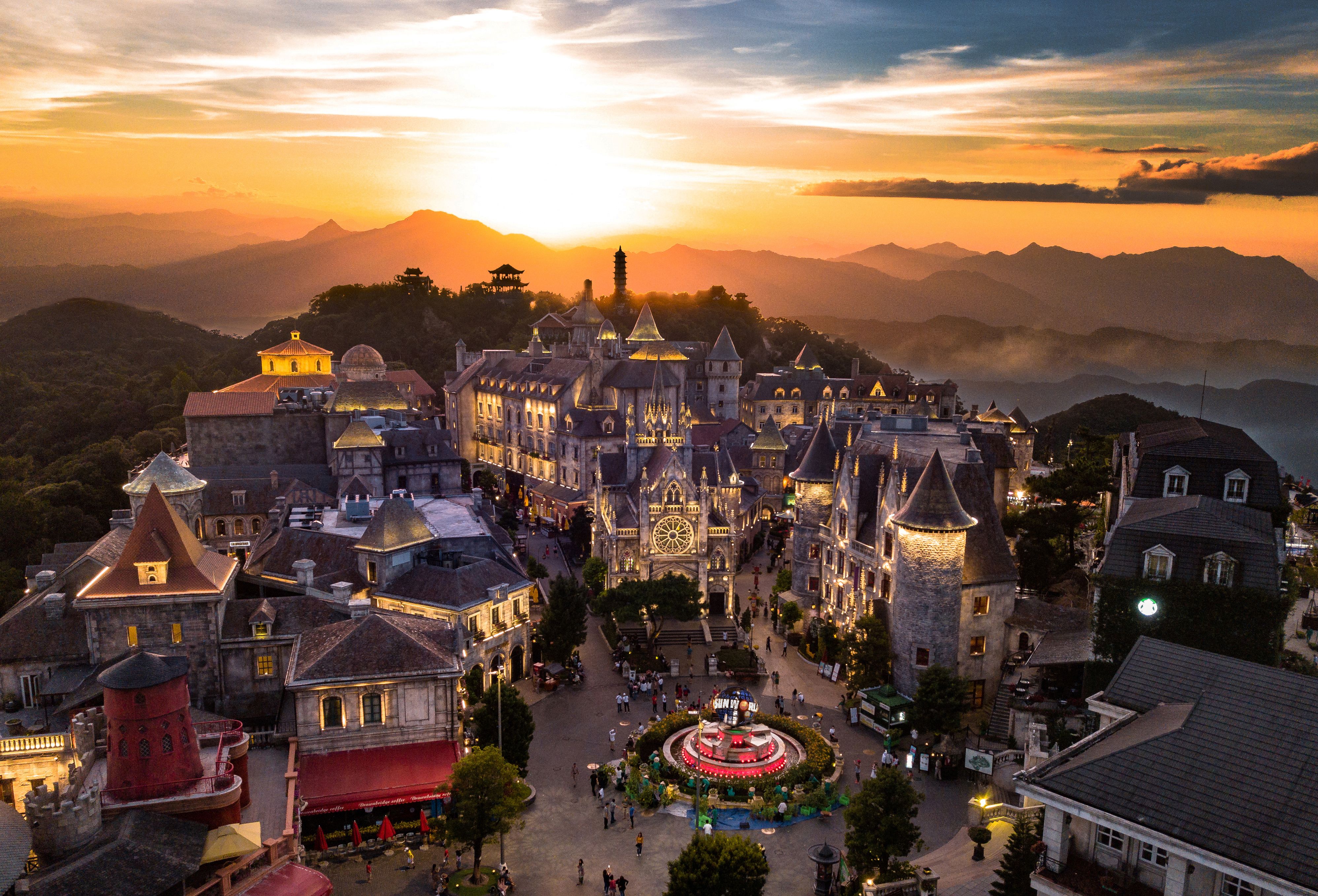 5D4N DA NANG / HOI AN (STAY 2 NIGHT) / BA NA HILLS