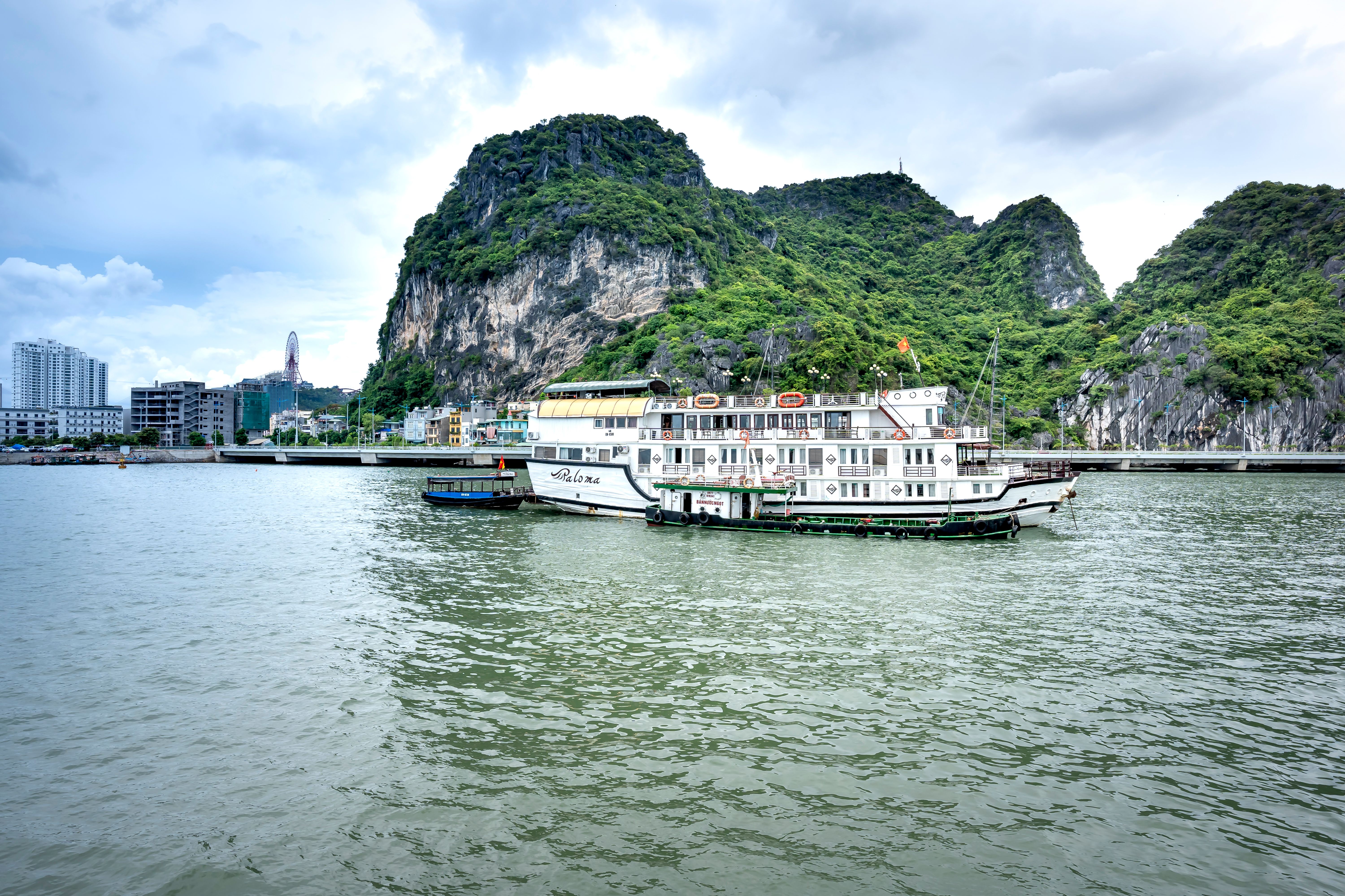 5D4N HANOI/NINH BINH/HALONG BAY+ OVERNIGHT 5 *AMBASSADOR SIGNATURE CRUISE