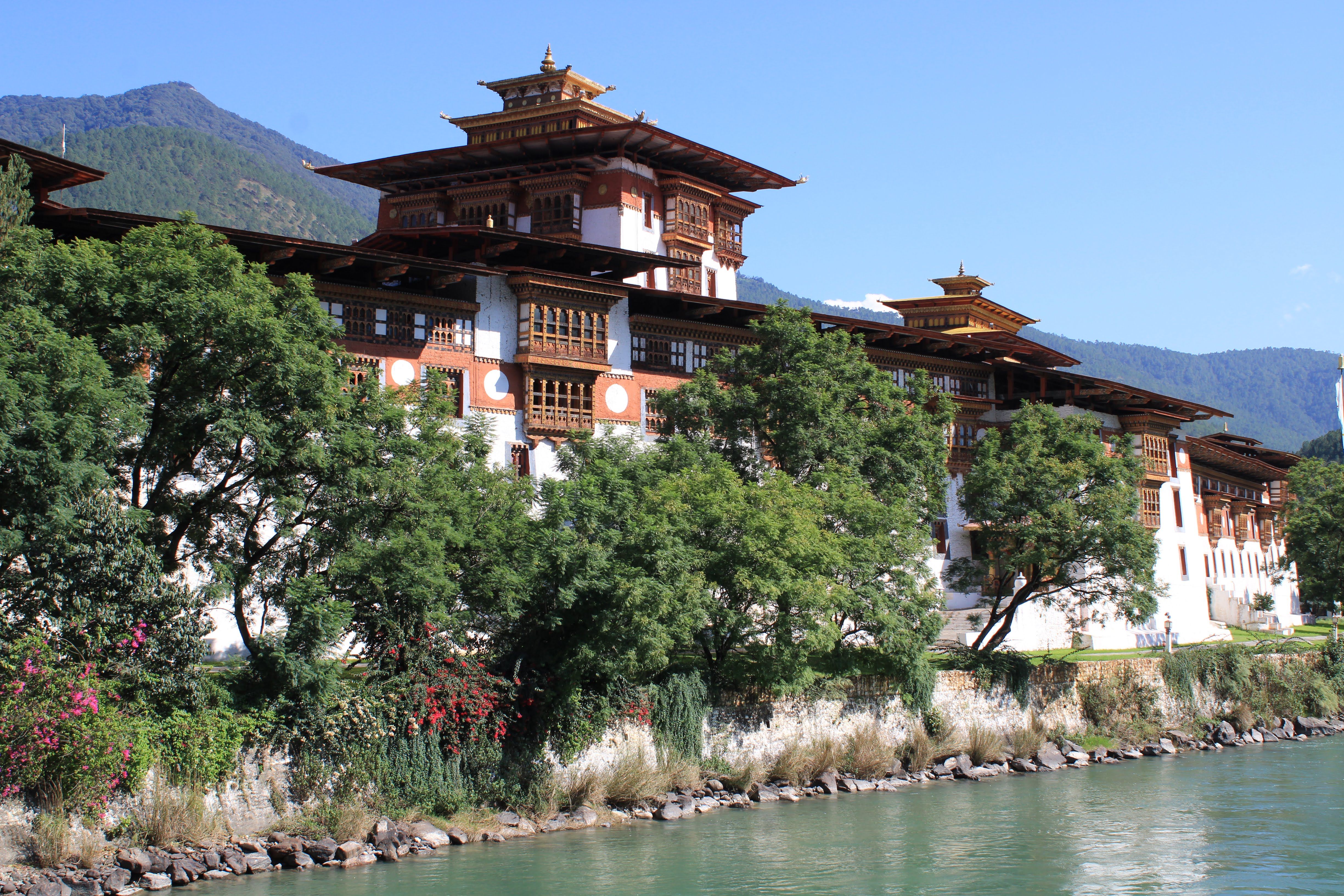 5D4N BHUTAN