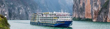 7D6N WUHAN + CHARMING YANGTZE THREE GORGES + CHONGQING (VICTORIA JENNA/SAME CLASS) Tour Package