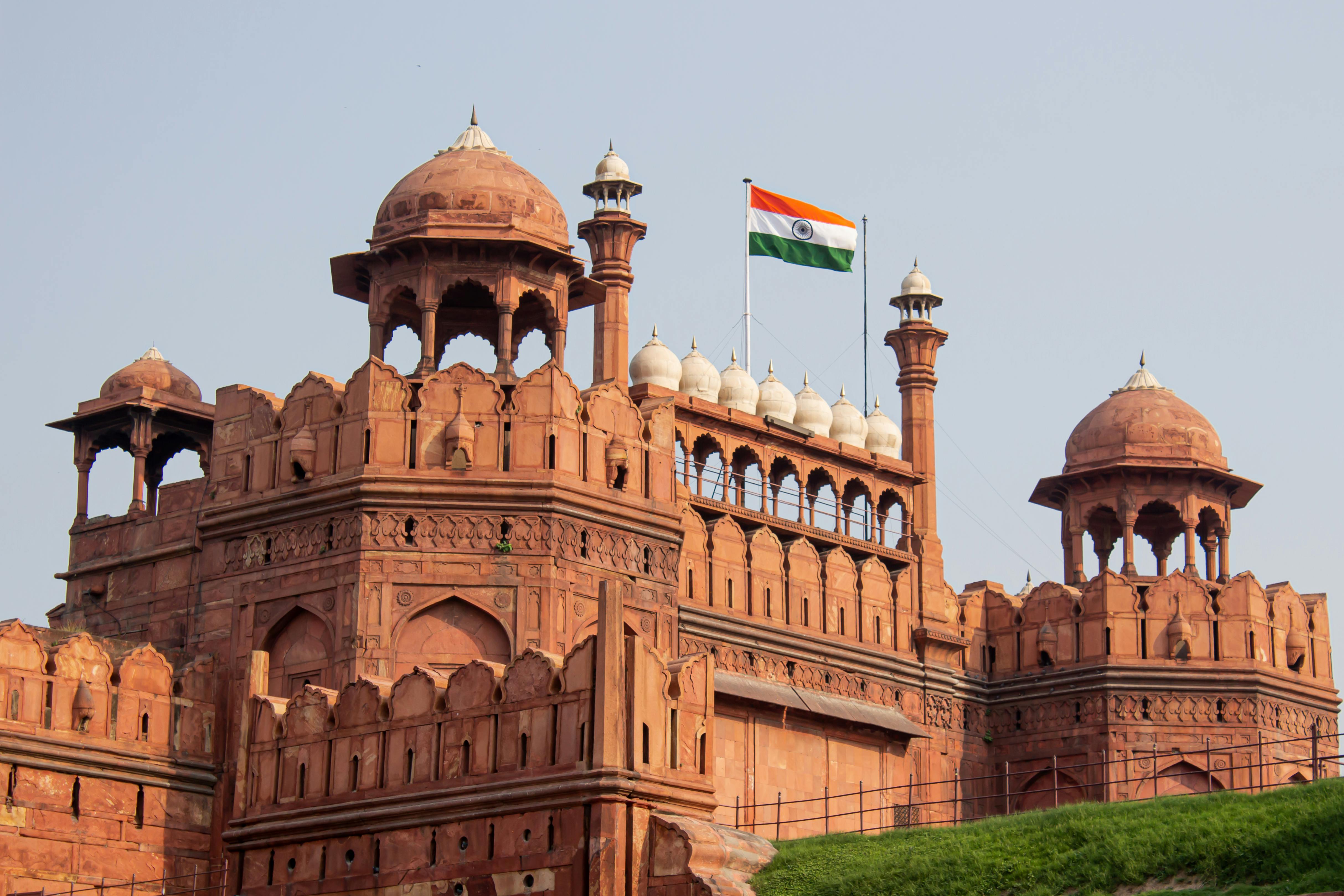 8D6N INCREDIBLE TWIN CITY - INDIA & KASHMIR (SRINAGAR, NEW DELHI, AGRA, JAIPUR) Tour Package