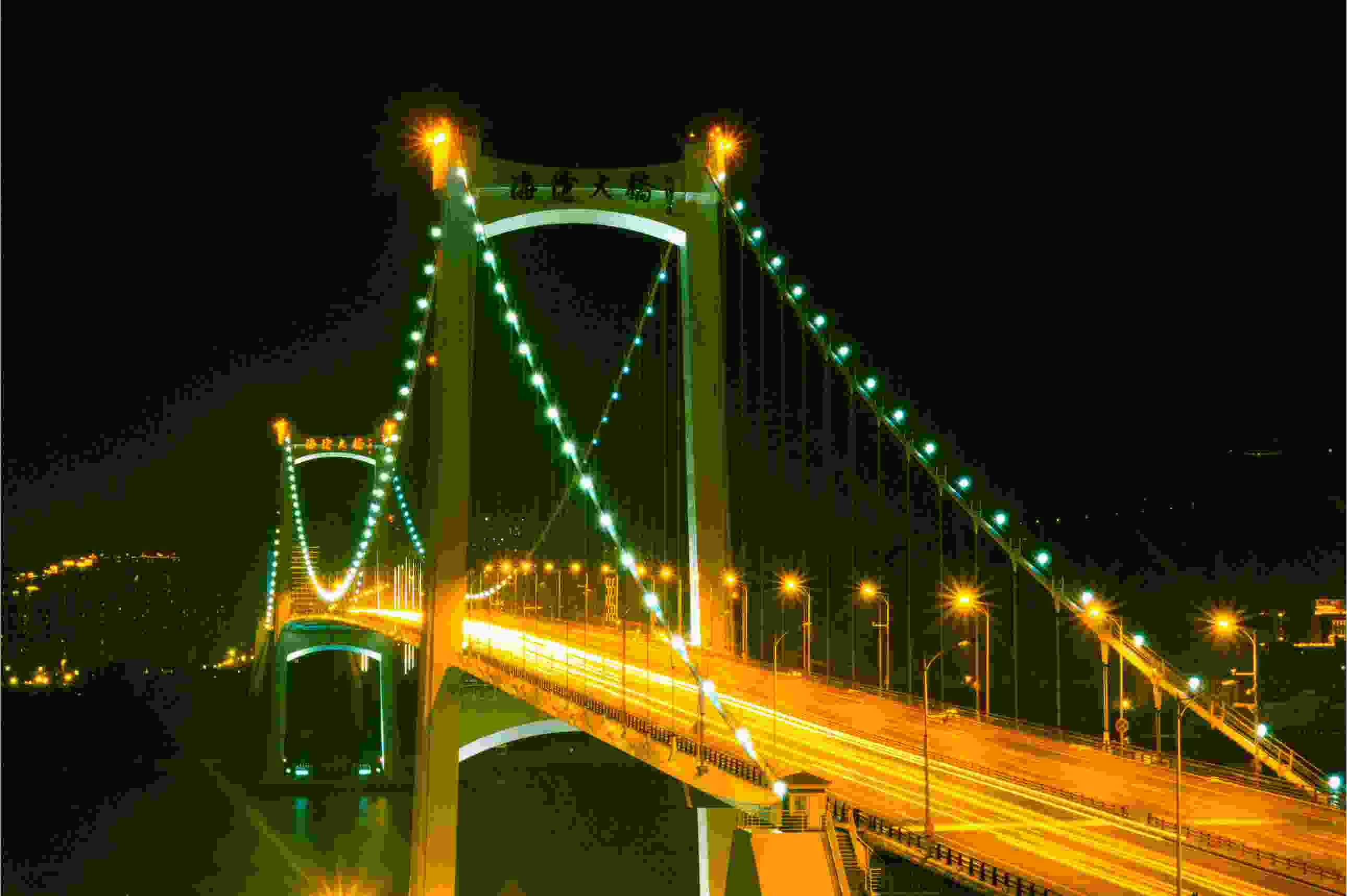 5D4N HONGKONG+MACAO **HK-ZHUHAI-MACAO BRIDGE Tour Package