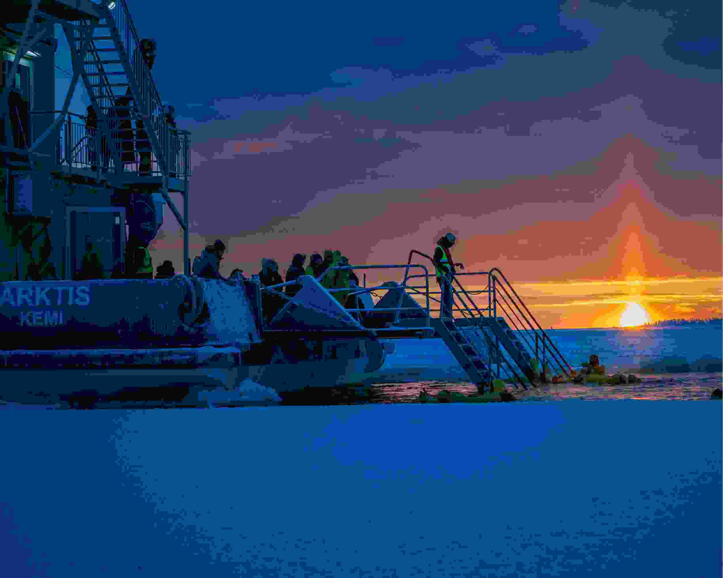 14D11N ARCTIC CIRCLE NORTHERN LIGHT ADVENTURE (SWEDEN+NORWAY+FINLAND+LOFOTEN ISLAND) Tour Package
