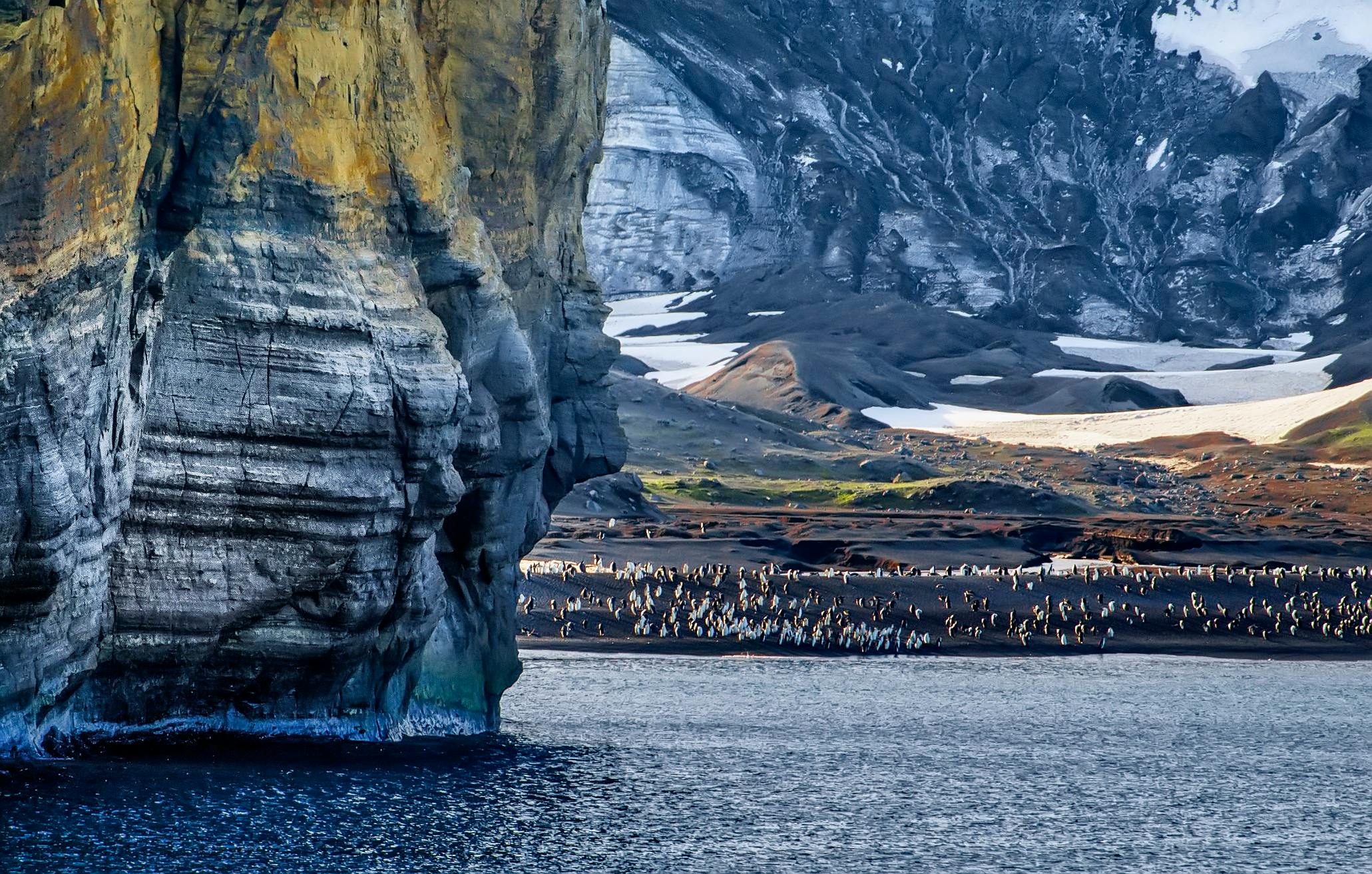 14D13N Emperor Penguins of The Weddell Sea Tour Package