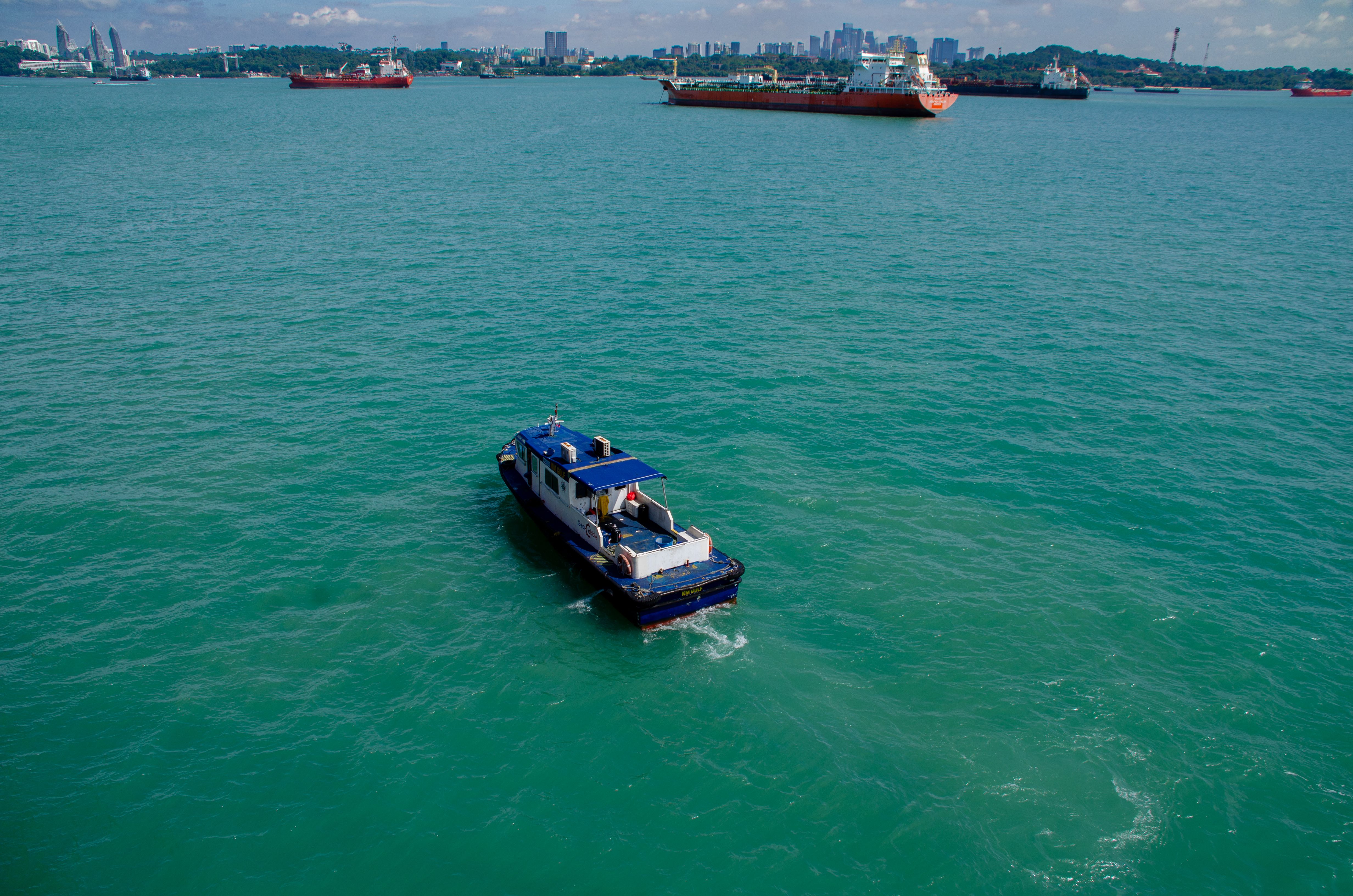 GRAZY DEAL [INTERIOR TWIN] 3D2N SINGAPORE / HIGH SEAS / SINGAPORE (NAVIGATOR OF THE SEAS)