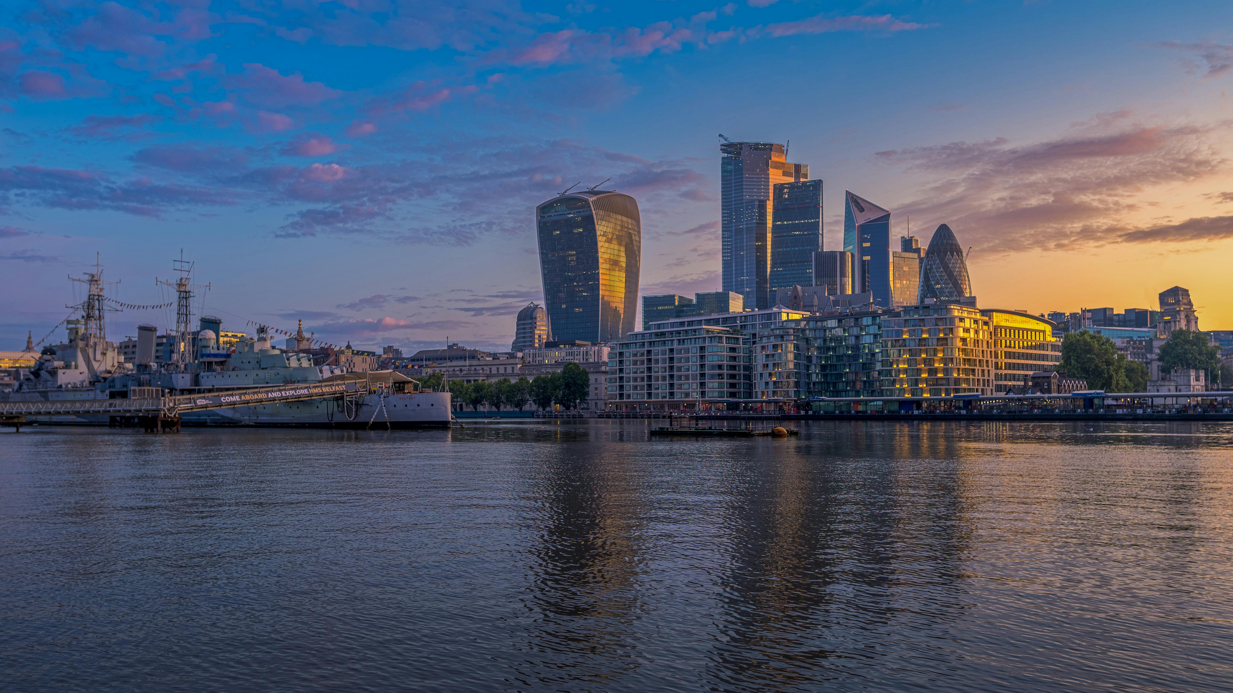 10D9N London (Southampton) – London (Southampton) (SPOTLIGHT WITH ANCESTRY)