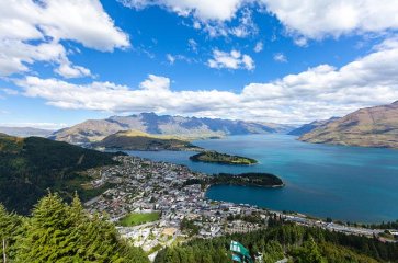 11D9N New Zealand North + South Island Tour